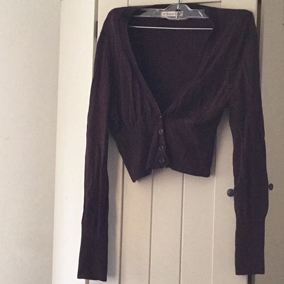 Versatile Short brown knit sweater. Like new. - Picture 5 of 5